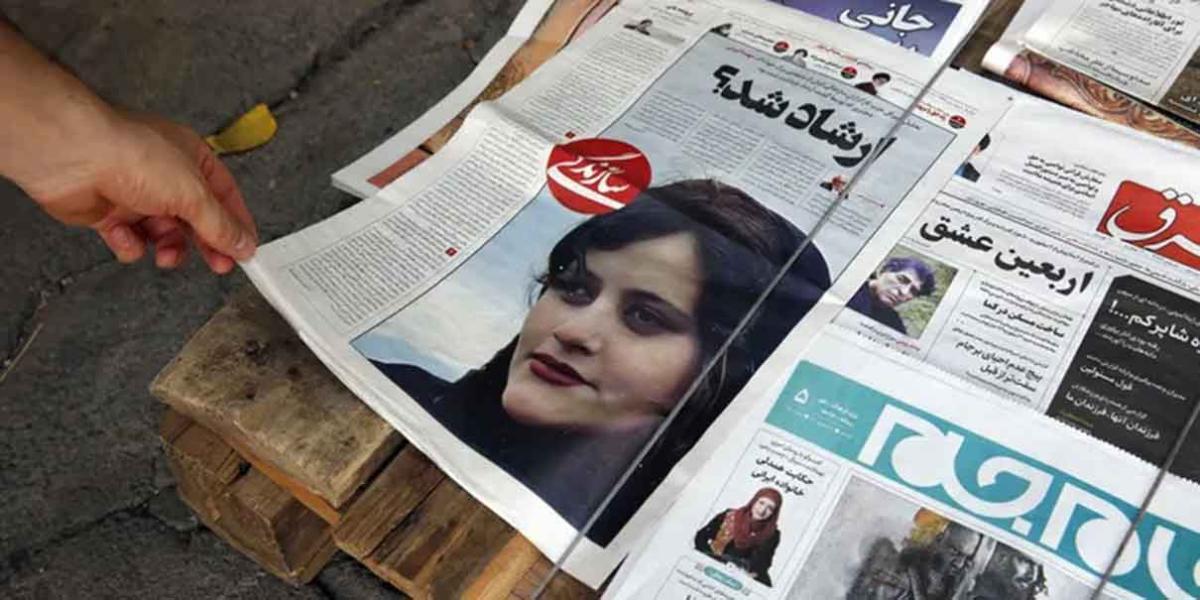 VIDEO. Ola de protestas y rebelión de mujeres en Irán tras muerte de joven a manos de la policía de la moral