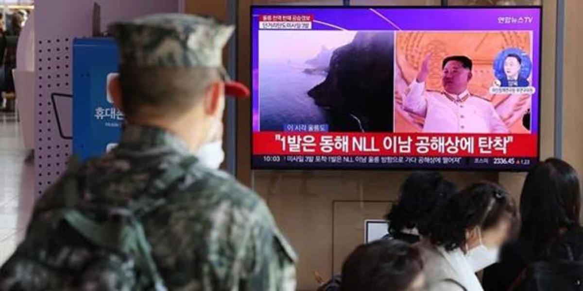Corea del Sur dispara 3 misiles como respuesta al "ataque" de Norcorea