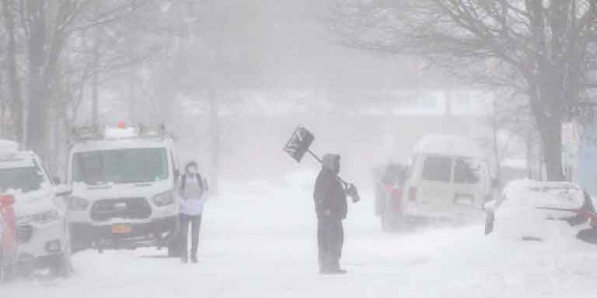 VIDEOS. Tormenta de nieve de 2 metros cubre Nueva York