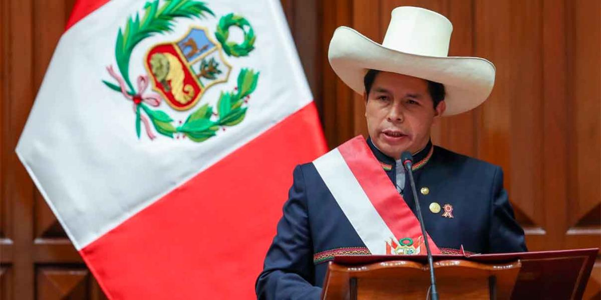 CRISIS EN PERÚ. Presidente anuncia disolución del Congreso y convoca a elecciones