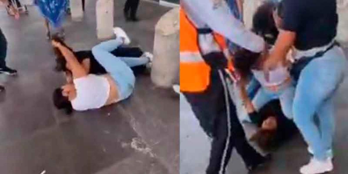 Cachetadas, puñetazos… mujeres se agarran a golpes en la terminal de Cancún