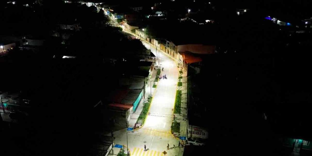 Irene Olea entregó drenaje sanitario y pavimentación de calle en San Felipe Ayutla