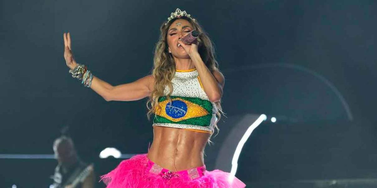 Anahí abandona concierto de RBD en Brasil en ambulancia ¿qué le pasó?