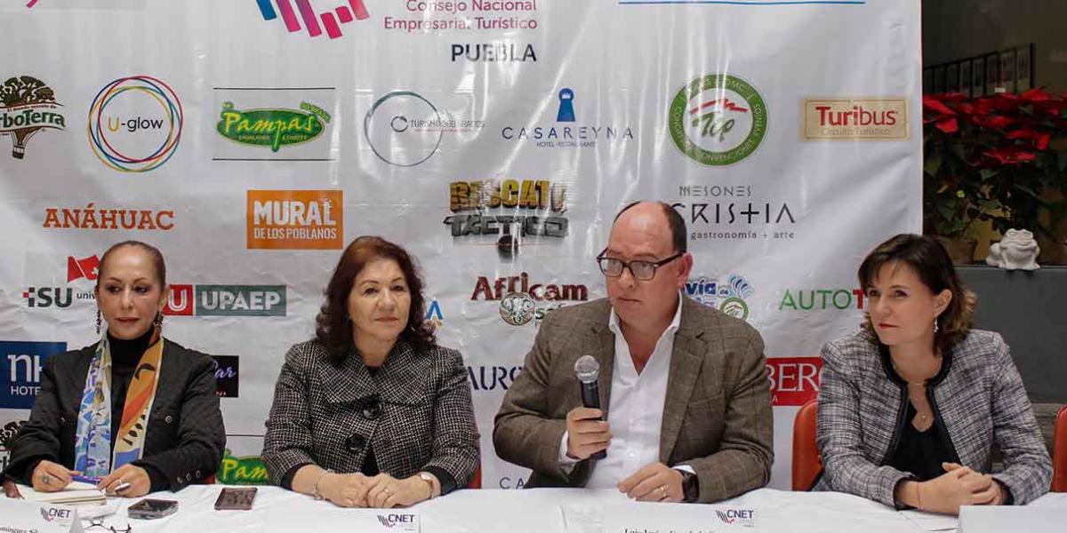 CNET presenta el Primer Conversatorio Empresarial Turístico de Puebla
