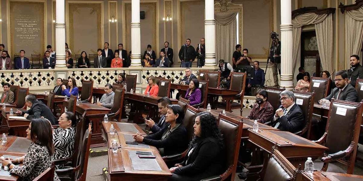 El 50% de legisladores poblanos pedirán licencia; quieren reelección  