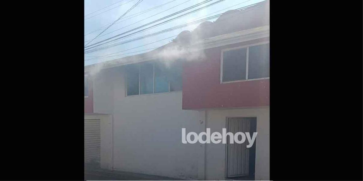 Corto circuito causa incendio en vivienda de Moyotzingo