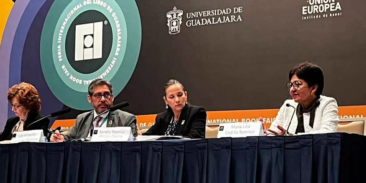 Rectora BUAP participa en foro sobre la relocalización empresarial y el papel de las universidades