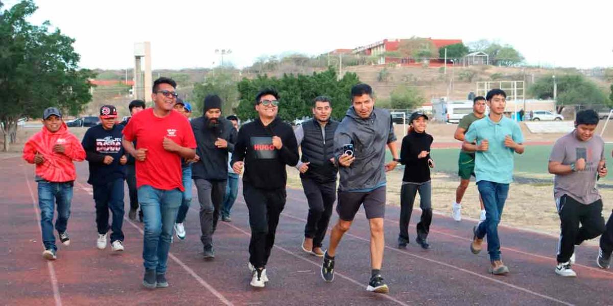 El deporte ayuda a la salud, fomentarlo es indispensable: Lalo Rivera