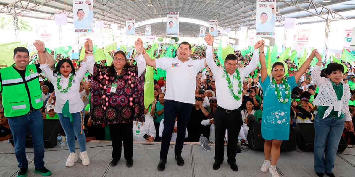 Armenta promete reactivar Aeropuerto de Tehuacán para desarrollo comercial