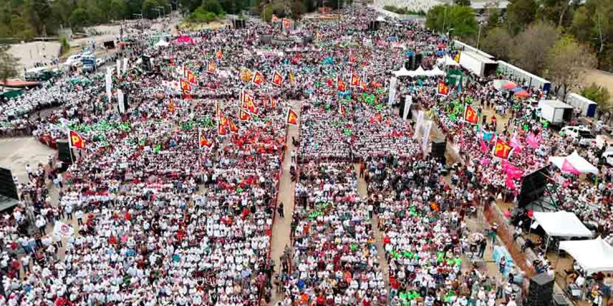 Ante más de 60 mil asistentes, Alejandro Armenta cierra campaña en Plaza de la Victoria 
