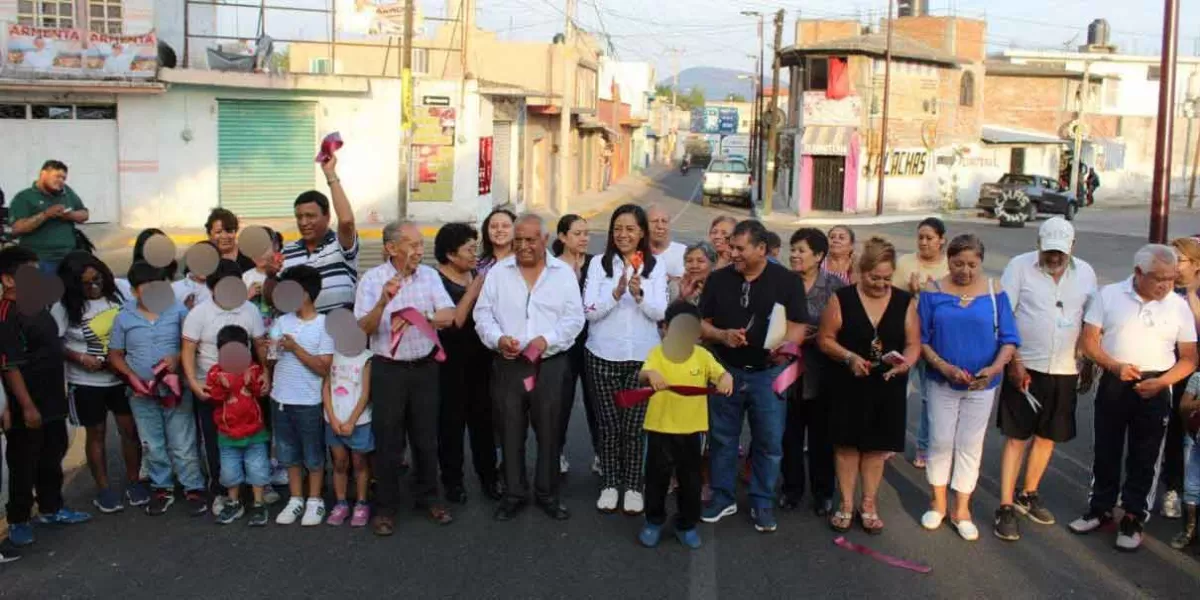 Ariadna Ayala inaugura obras con sentido social en Atlixco