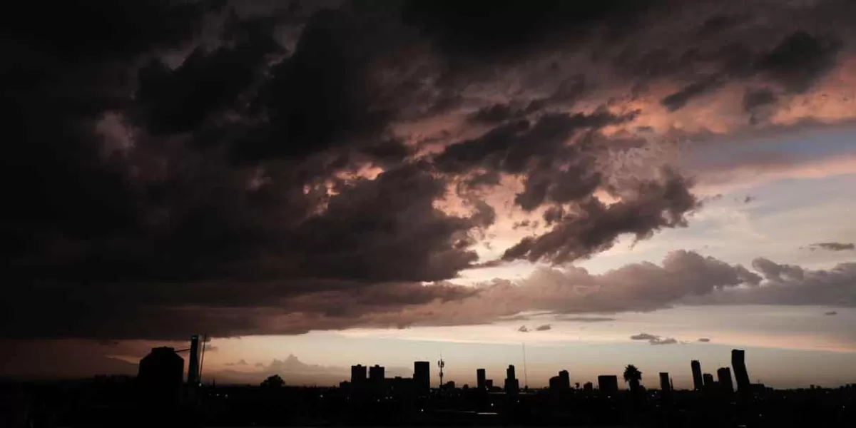 Ciclón convertido en tormenta prende la alerta en Puebla, este jueves toca tierra