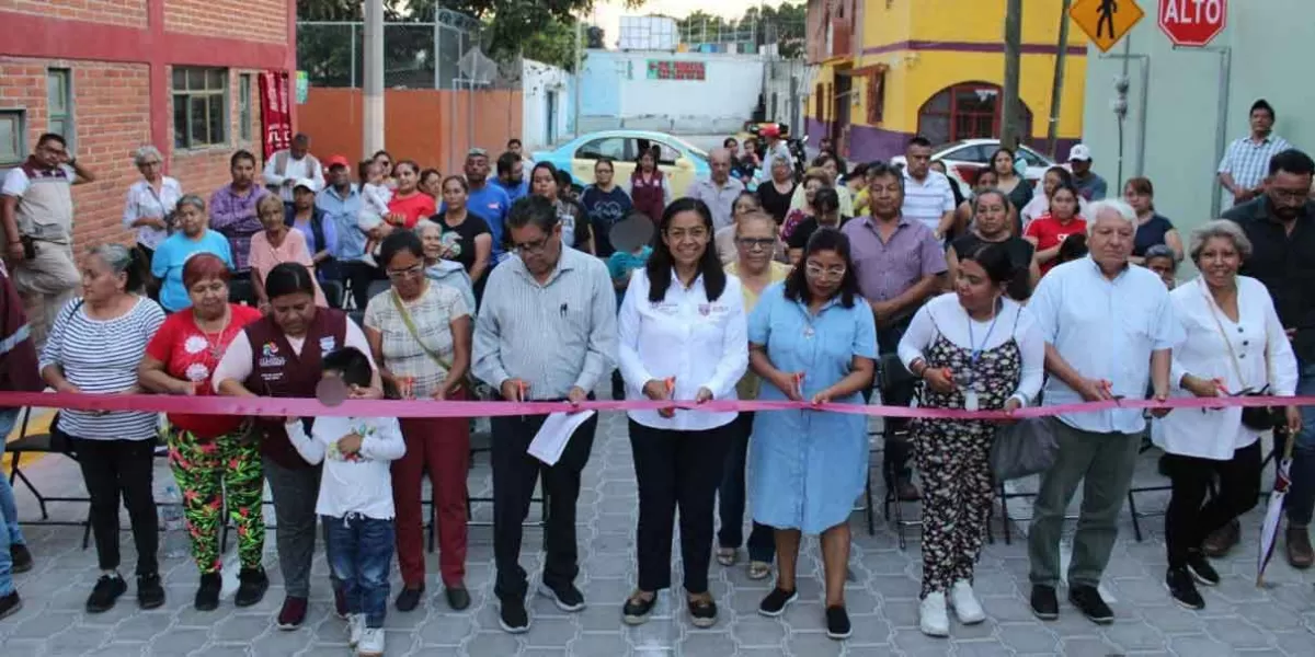 Habitantes de Metepec recibieron obras de pavimentación