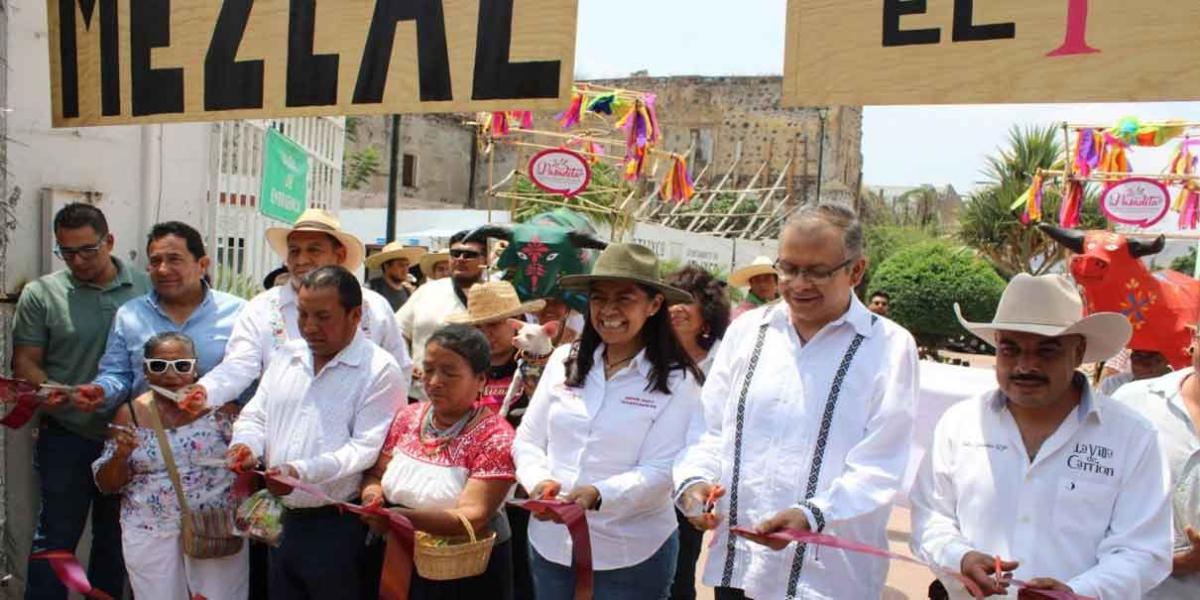 Inició la Feria del Mezcal y del Pulque en Atlixco