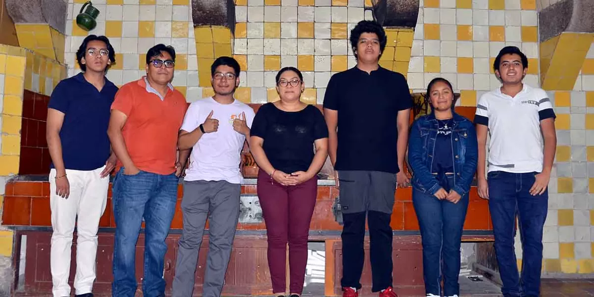 Alumnos de la BUAP competirán en Singapore; reunirán a jóvenes de 45 países 