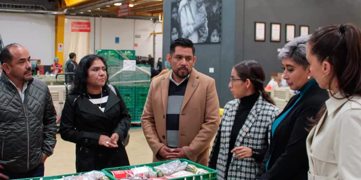 Conalep Puebla firma convenio con Banco de Alimentos para servicio social y prácticas