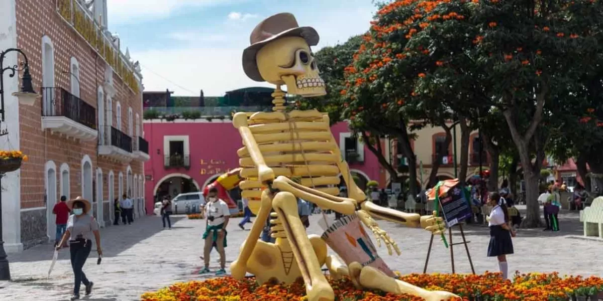 Catrinas monumentales de Atlixco servirán para promover el turismo en Italia