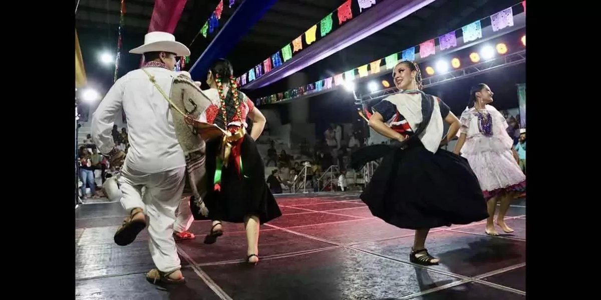 Huauchinango, uno de los ganadores en el Concurso Nacional de Huapango