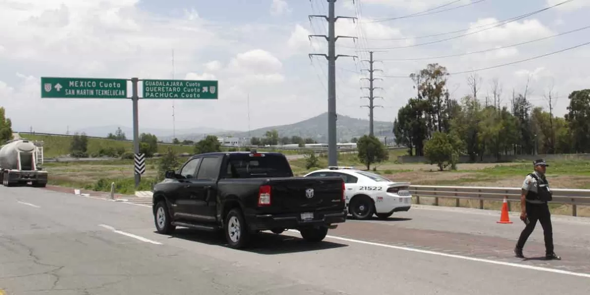 Ejidatarios reabren por dos horas la autopista México-Puebla