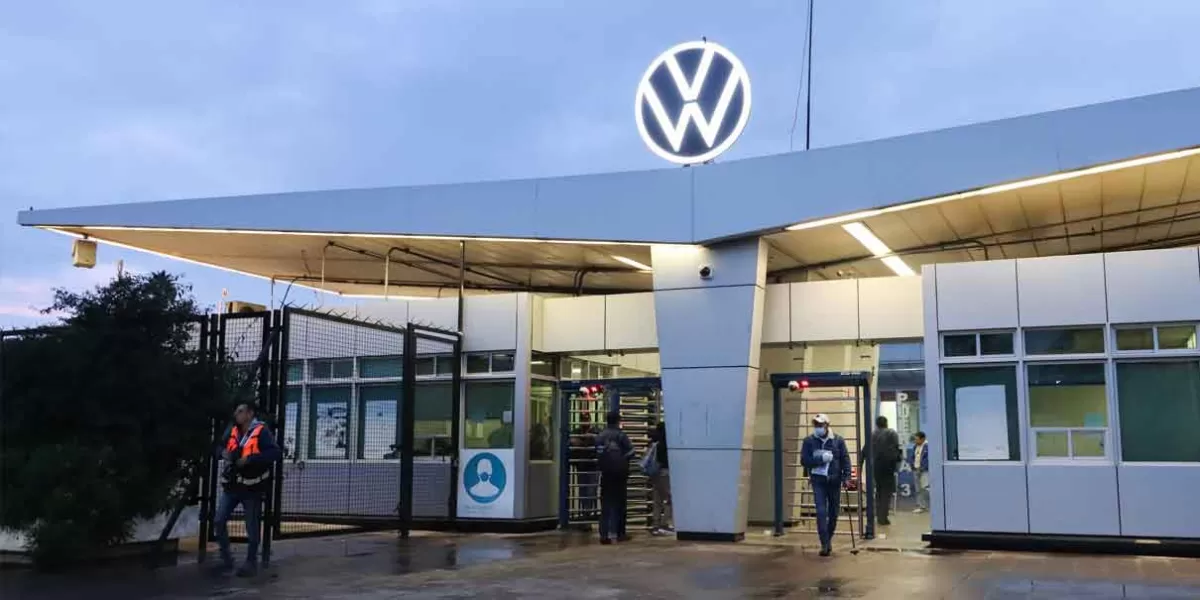 Habrá negativa de trabajadores al ofrecimiento de Volkswagen, quieren 10% directo al salario