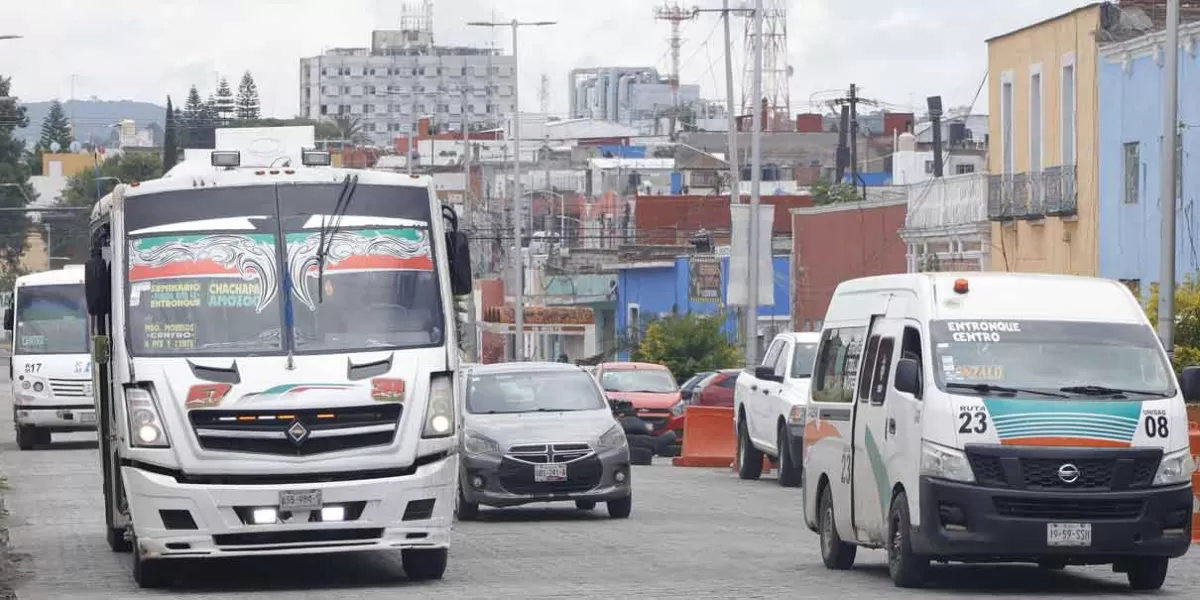 Transportistas mantienen petición de alza al pasaje