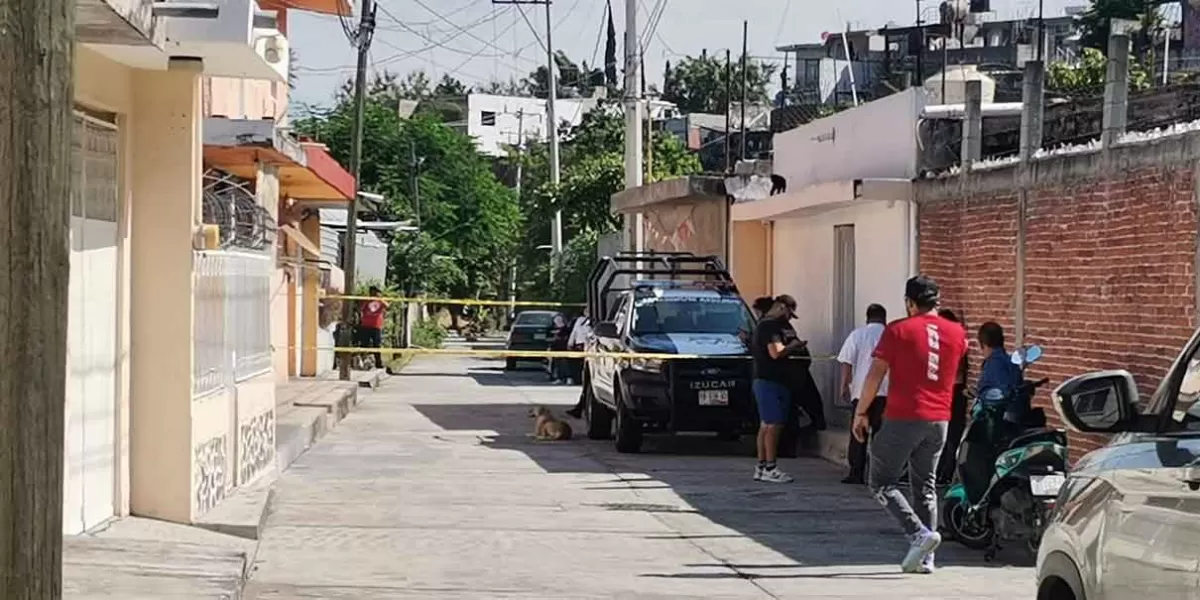 A puñaladas terminan con la vida de una mujer en Izúcar