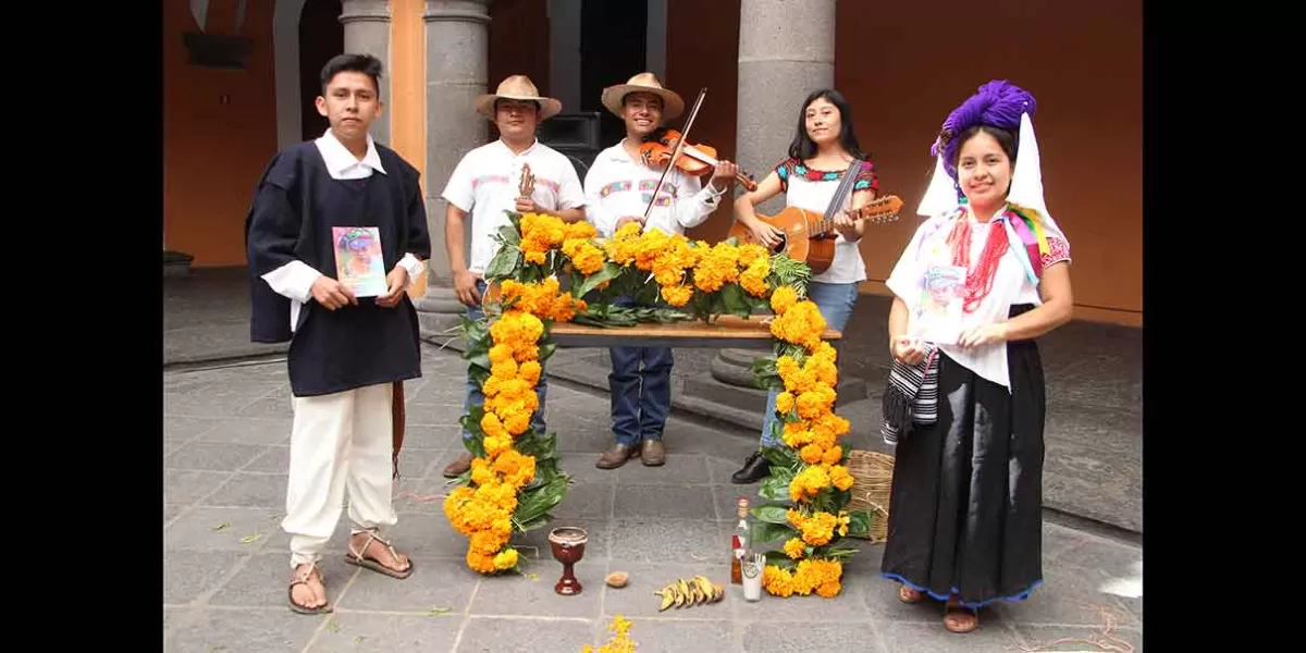 Inauguran Altar de Día de Muertos “Neskayot” en el Museo Regional de Puebla