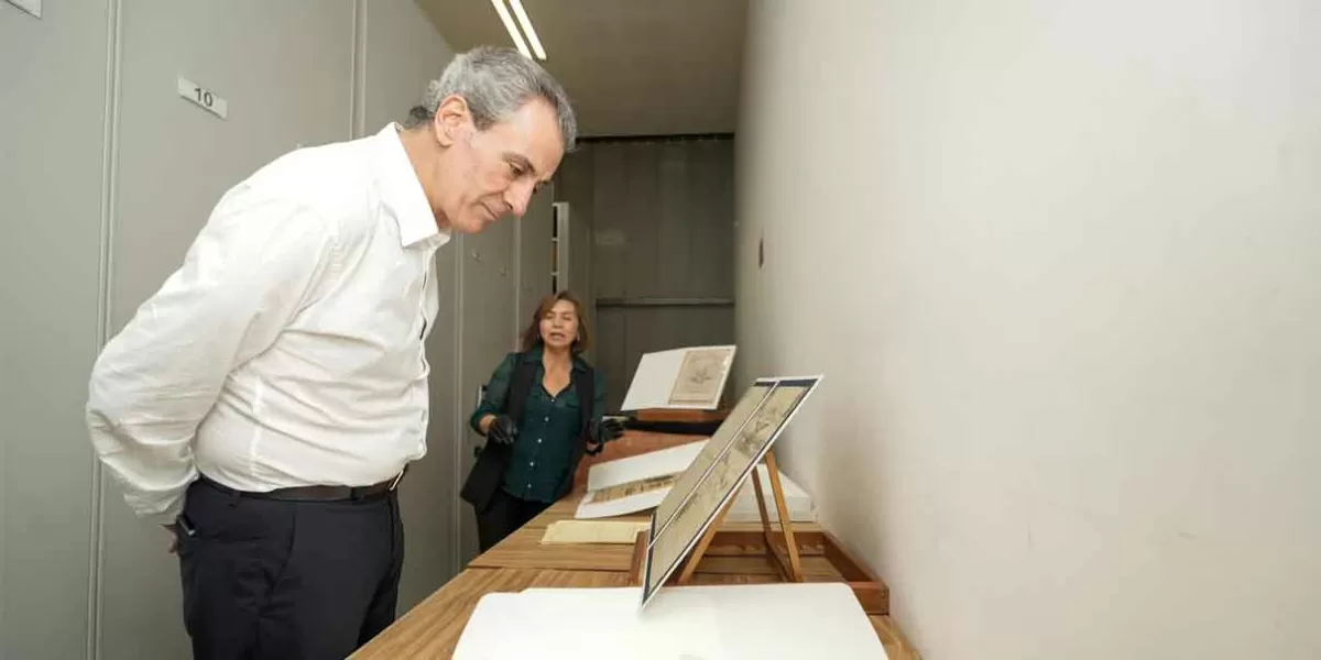 José Chedraui verifica condiciones de salas y oficinas del Archivo Municipal