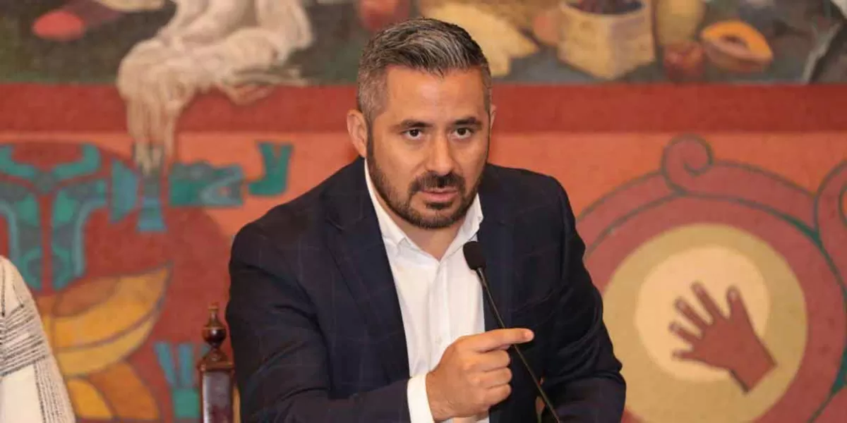 No hay hoyo financiero ni crédito bancario para la capital: Adán Domínguez