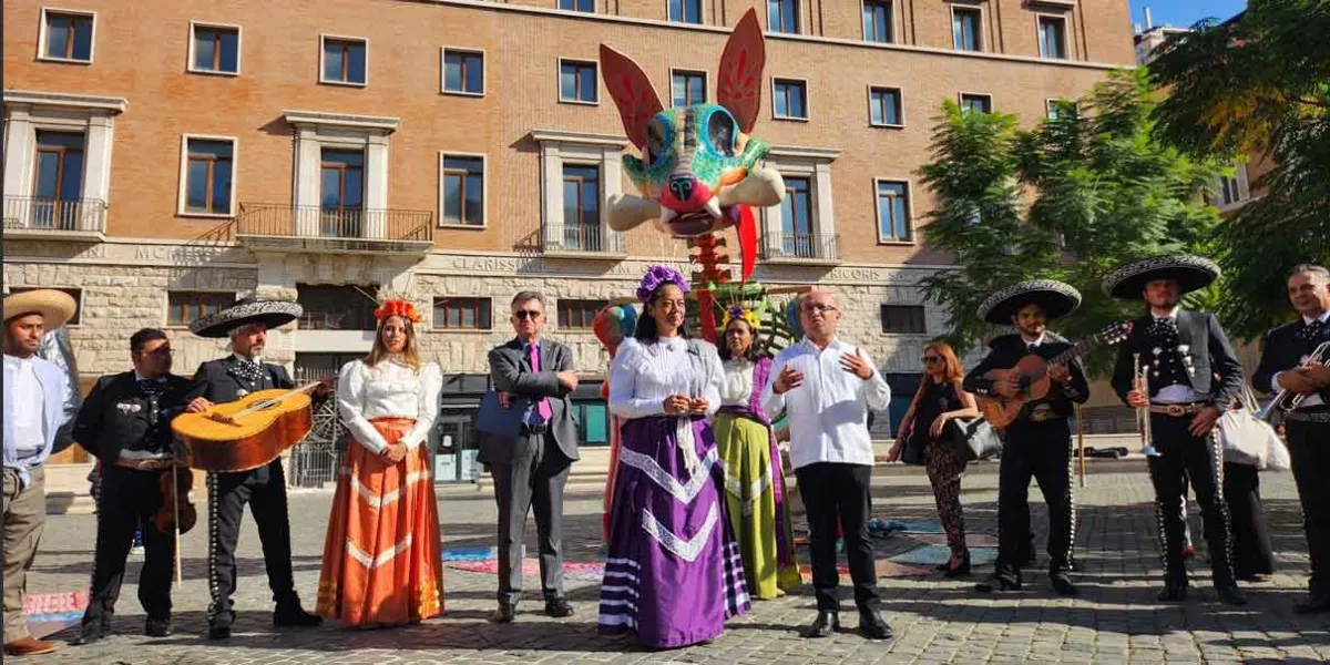 Se lucen las Catrinas Monumentales de Atlixco en Roma, Italia