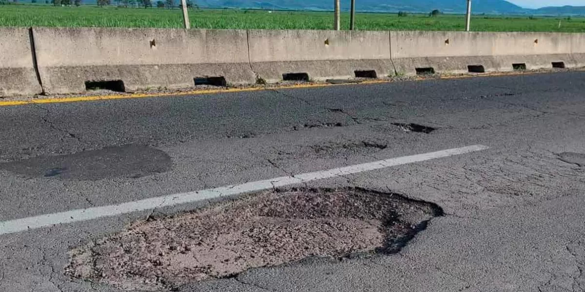 El programa de bacheo federal incluyó carreteras de Puebla