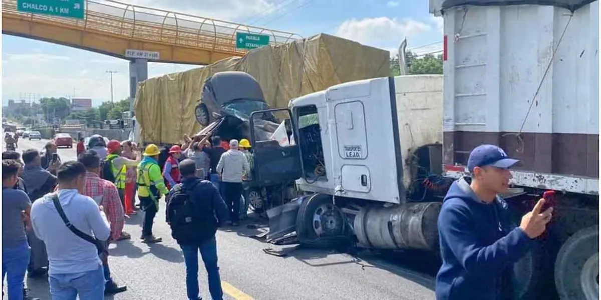 Accidente en Iztapalapa: Múltiples vehículos colisionan en la México-Puebla