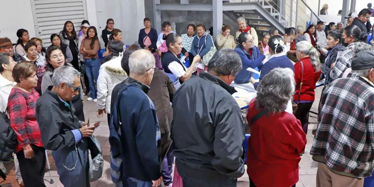 Cuautlancingo arrancan jornada de vacunación para adultos mayores en el DIF municipal 