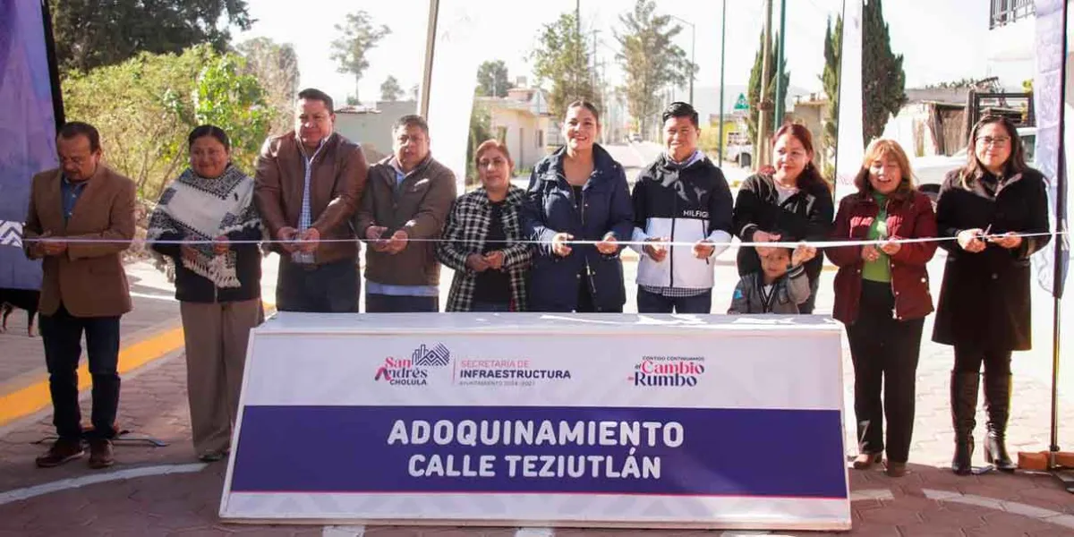 Alcaldesa de San Andrés Cholula inaugura rehabilitación de calle en Acatepec