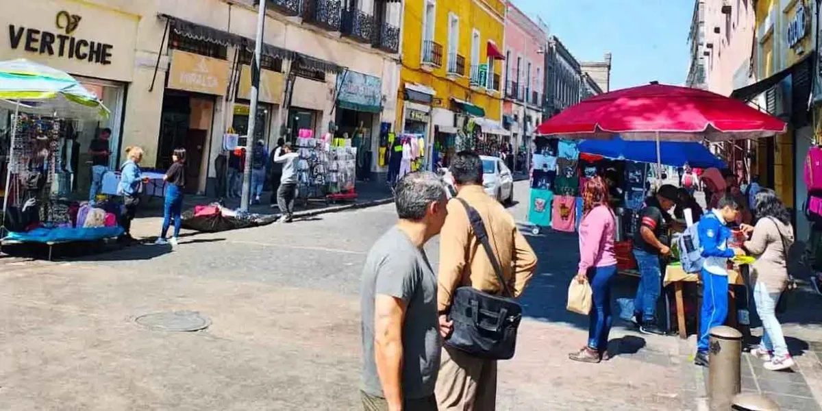 Ambulantes retomaron el centro histórico de Puebla, también invaden el Paseo Bravo