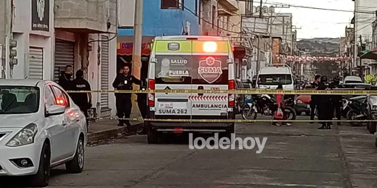 Apuñalan a pareja en calles de Texmelucan; él fallece