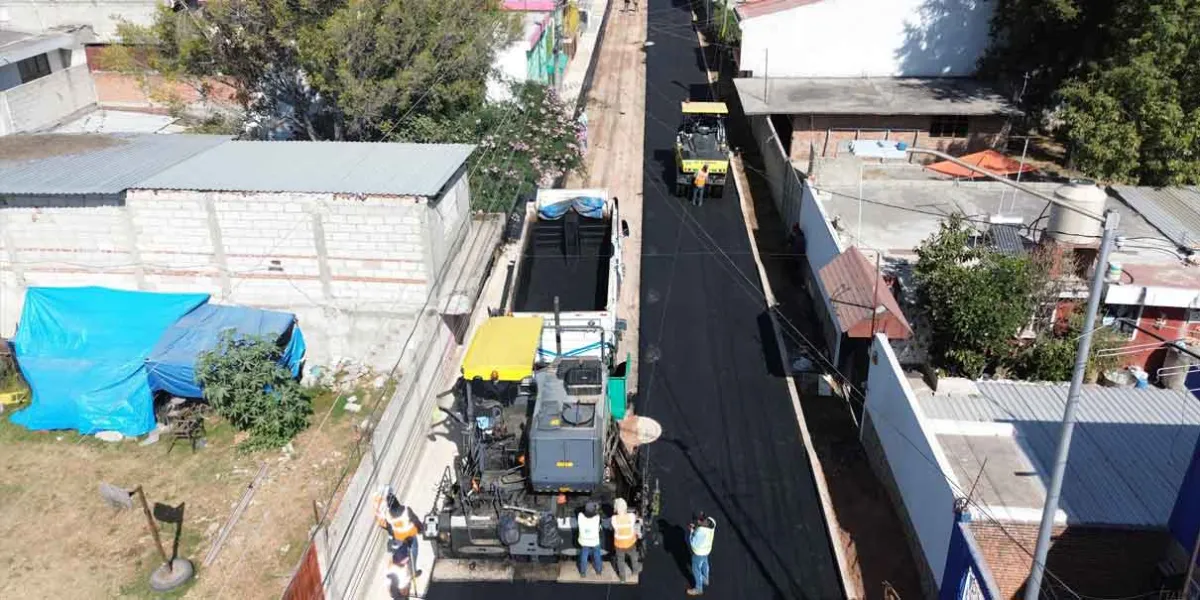 Gobierno de la Ciudad avanza en trabajos de pavimentación en la calle 2 Sur