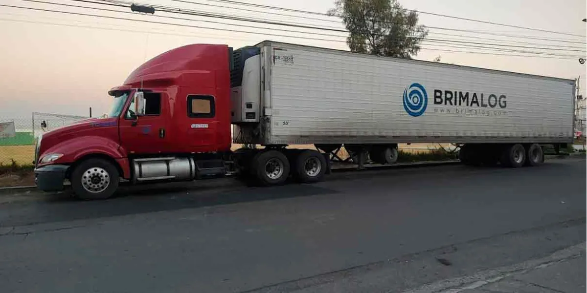 En Cuautlancingo recupean tráiler, moto y camioneta robados 