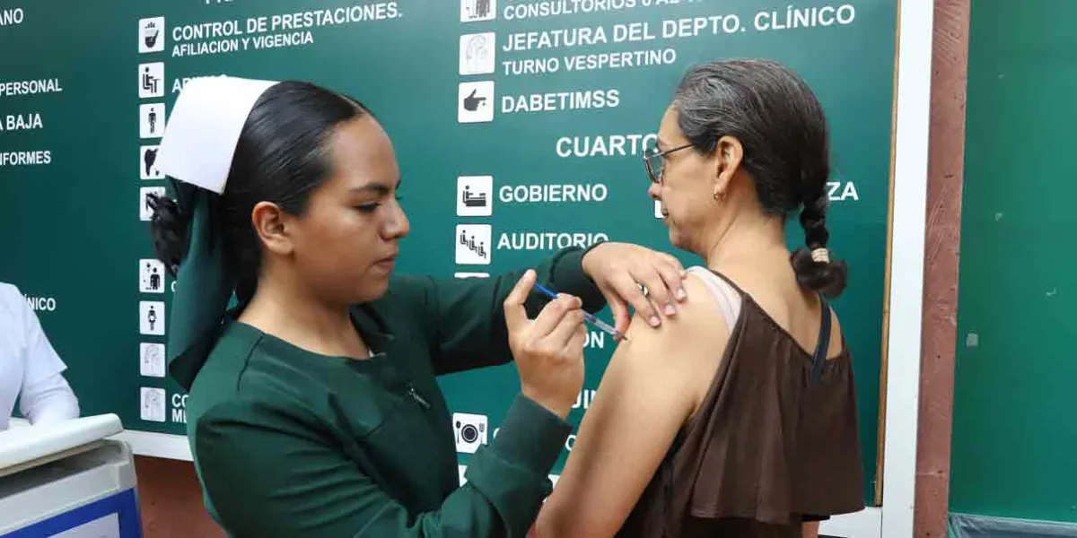 Aún hay vacunas en el IMSS contra Influenza, Covid y Neumococo