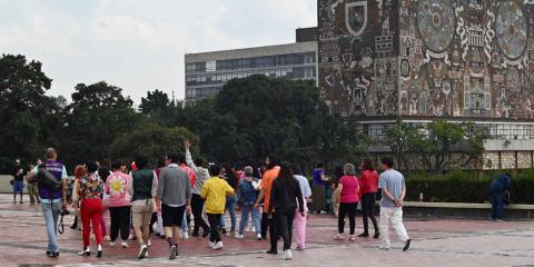 UNAM, comedia en tres actos