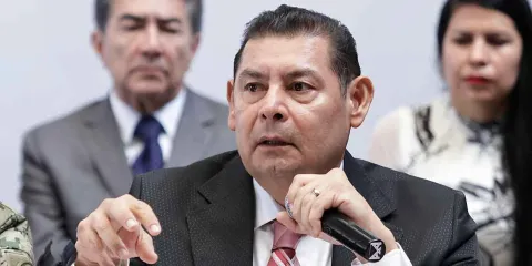Armenta anuncia proyectos de modernización y ampliación de vialidades en Puebla