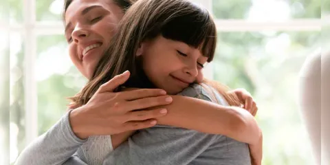 Hoy es Día Mundial del Abrazo; hagamos abrazoterapia 