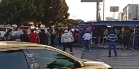 Riña en la zona de la CAPU; la 28 de Octubre disputa espacios a sangre y fuego