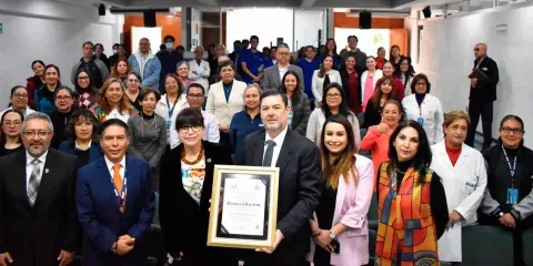 Recibe Licenciatura en Estomatología reconocimiento del CONAEDO