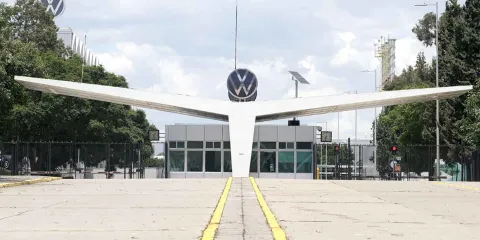 Volkswagen cerró 10 de naves por limpieza y ajuste en líneas de producción