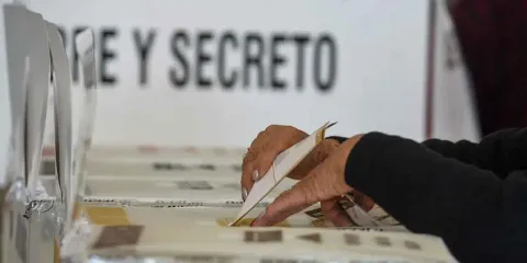 Morena va con tres hombres y una mujer en elección de cuatro municipios