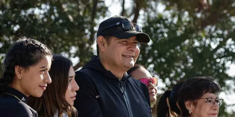 Armenta perfila su estilo para gobernar 