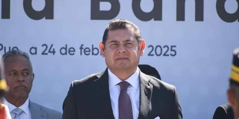 Alejandro Armenta promueve el diálogo para desistir de la Guardia Comunitaria en Texmelucan
