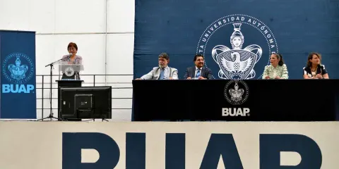 Sara Cecilia Vega asume dirección del Complejo Regional Mixteca de la BUAP