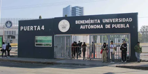 Asamblea estudiantil en la BUAP aborda demandas y soluciones